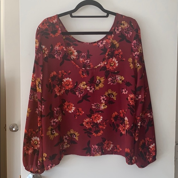 Top - Picture 2 of 5